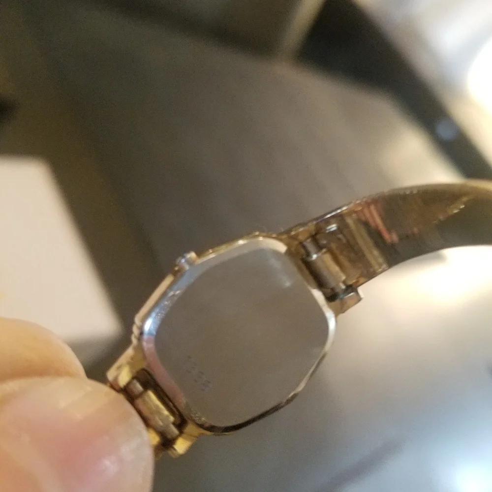 VINTAGE ROTARY WATCH - Picture 2 of 5